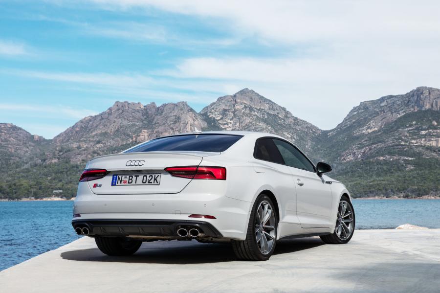  Audi S5 Coupe 2017 года  (AU) (фото 4 из 26)